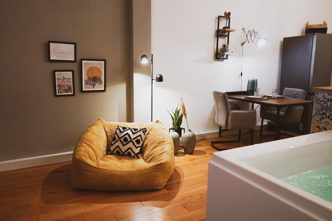 Stilvolles City-Loft Mit Privatem Whirlpool Trewir Zewnętrze zdjęcie