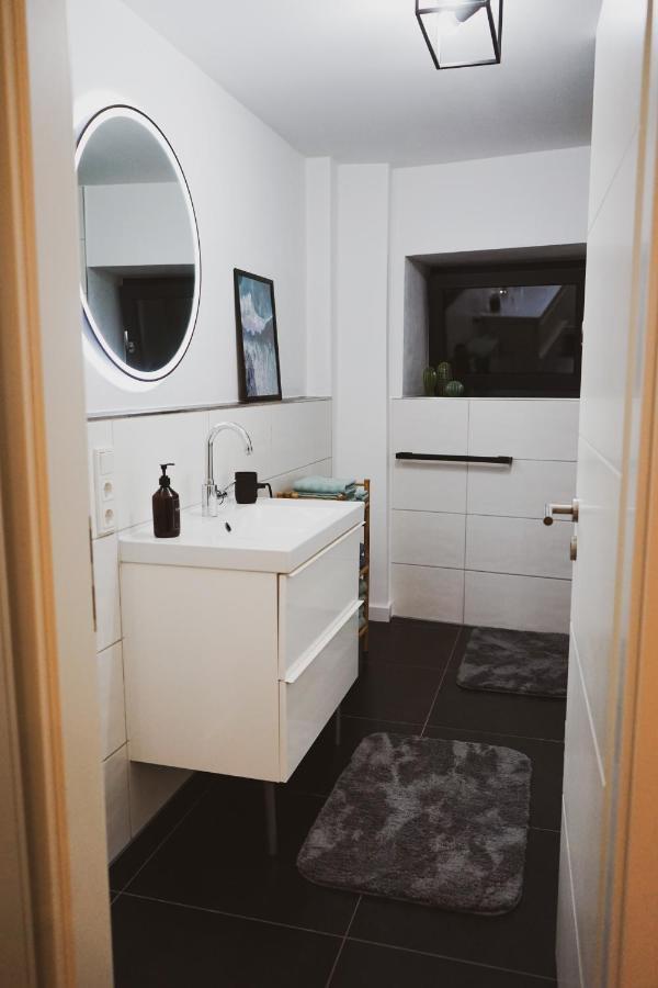 Stilvolles City-Loft Mit Privatem Whirlpool Trewir Zewnętrze zdjęcie